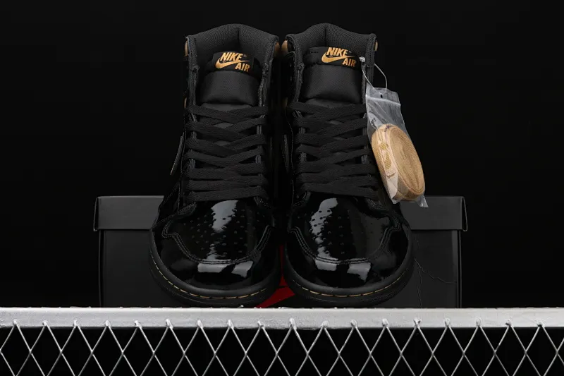 All categories Air Jordan Jordan series basketball shoes Air Jordan 1 High pure original version Air Jordan 1 High OG "Metallic Gold" AJ1 Joe 1 black gold patent leather 555088-032